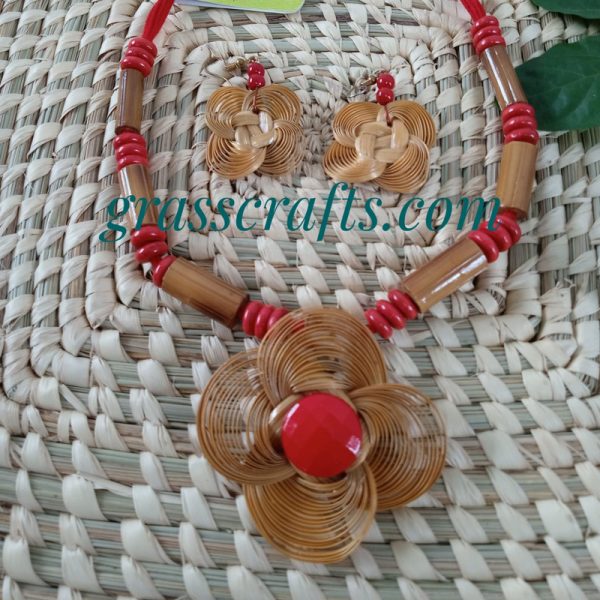 an organic bamboo jewellery necklace and earrings for party